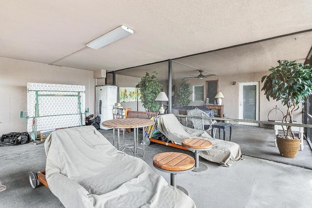 129 S Golfview Road 4, Lake Worth Beach, FL 33460