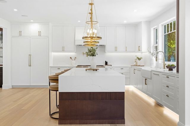 29 Ginn Rd, Winchester, MA 01890