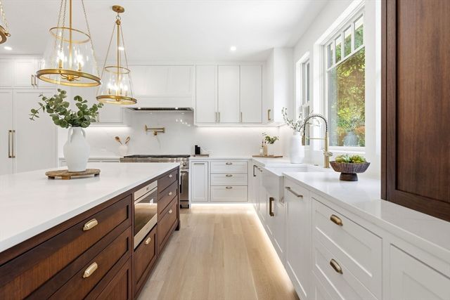 29 Ginn Rd, Winchester, MA 01890