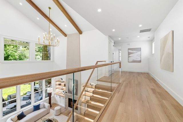 29 Ginn Rd, Winchester, MA 01890