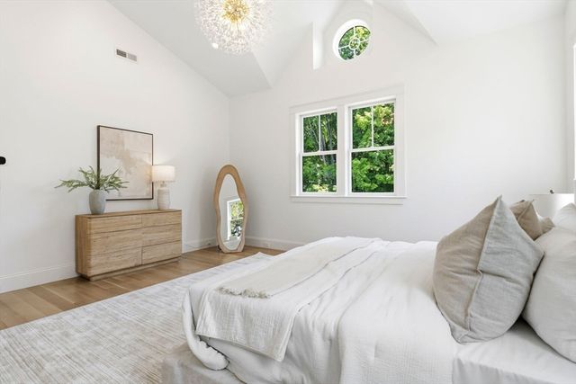 29 Ginn Rd, Winchester, MA 01890