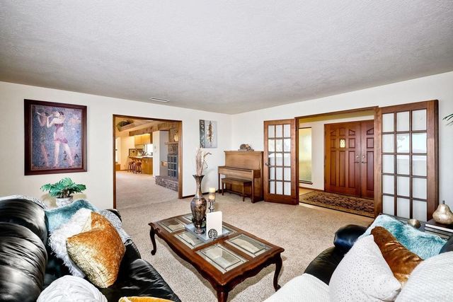 576 Camino De La Cima, San Marcos, CA 92078