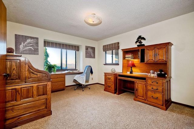 576 Camino De La Cima, San Marcos, CA 92078