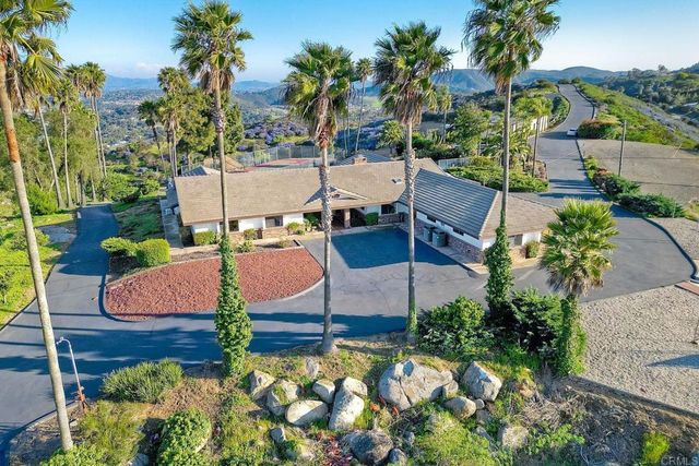 576 Camino De La Cima, San Marcos, CA 92078