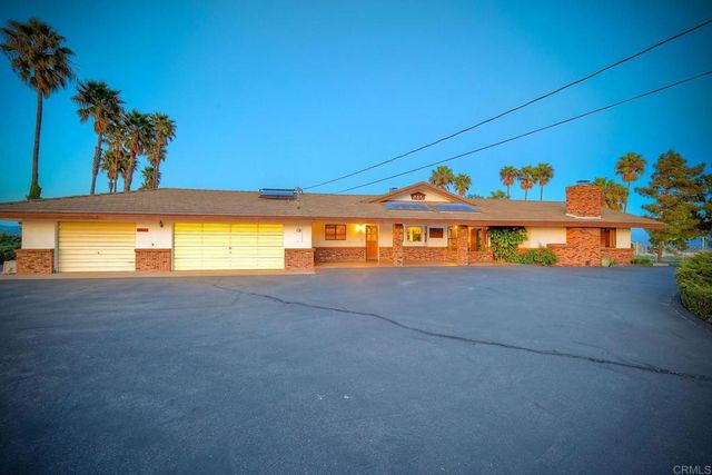 576 Camino De La Cima, San Marcos, CA 92078