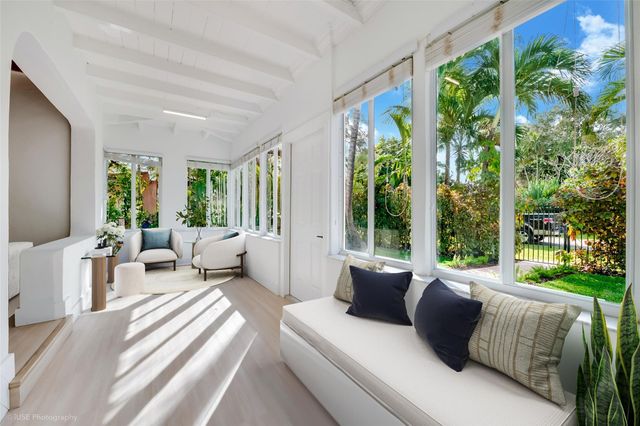 6411 SW 63rd Ct, South Miami, FL 33143