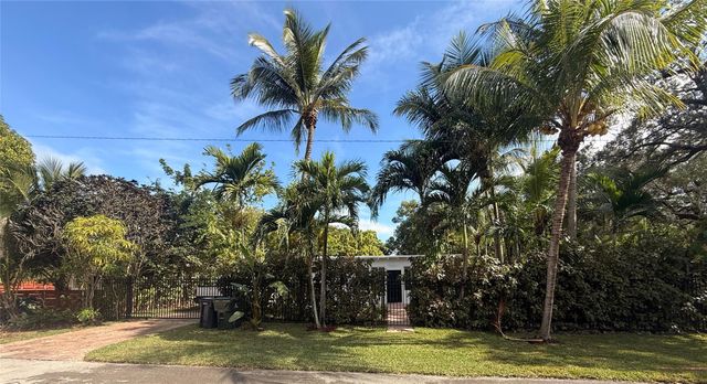 6411 SW 63rd Ct, South Miami, FL 33143