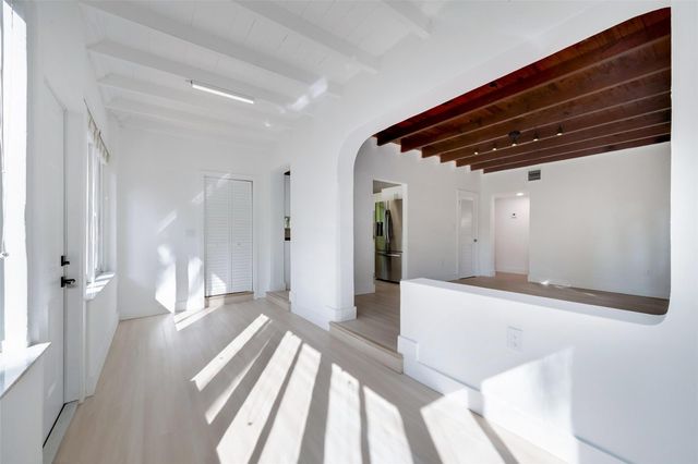 6411 SW 63rd Ct, South Miami, FL 33143