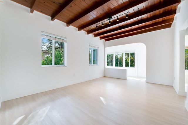 6411 SW 63rd Ct, South Miami, FL 33143