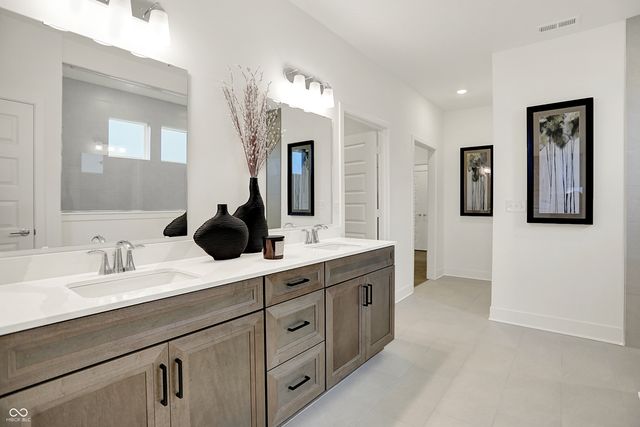 2381 Red Squirrel Way, Zionsville, IN 46077