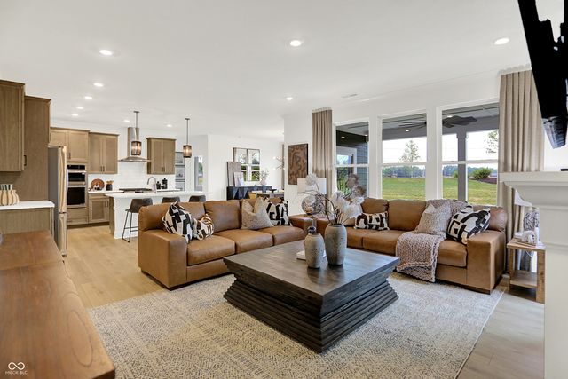 2381 Red Squirrel Way, Zionsville, IN 46077