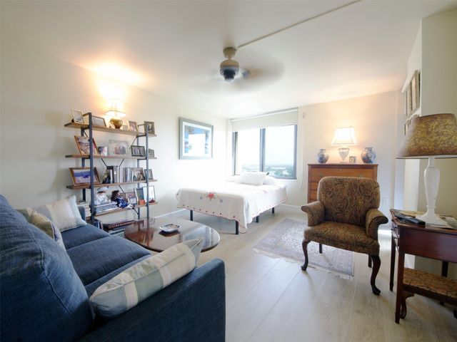 2480 Presidential Way 1703, West Palm Beach, FL 33401