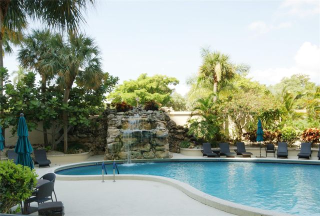 2480 Presidential Way 1703, West Palm Beach, FL 33401