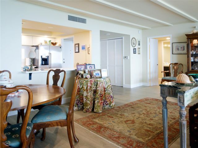 2480 Presidential Way 1703, West Palm Beach, FL 33401