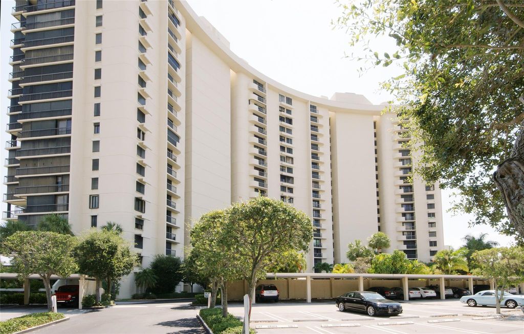 2480 Presidential Way 1703, West Palm Beach, FL 33401