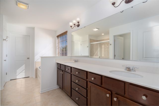 16509 S Sun Meadow Drive, Lockport, IL 60441