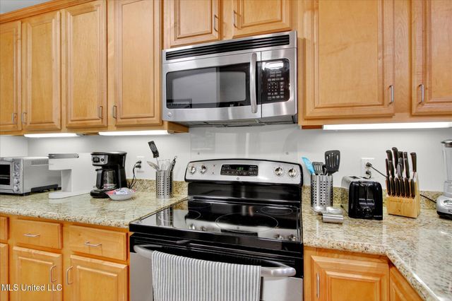 900 Village Lane, 533, Pass Christian, MS 39571