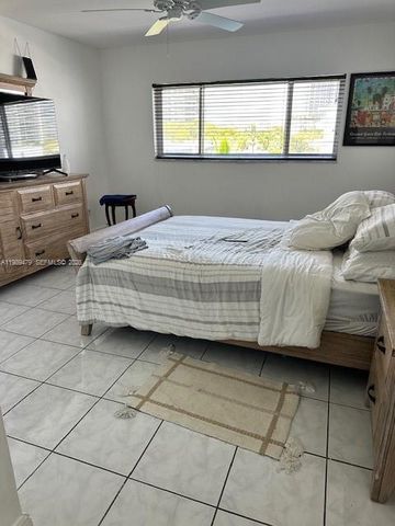 3601 NE 170th St 406, North Miami Beach, FL 33160