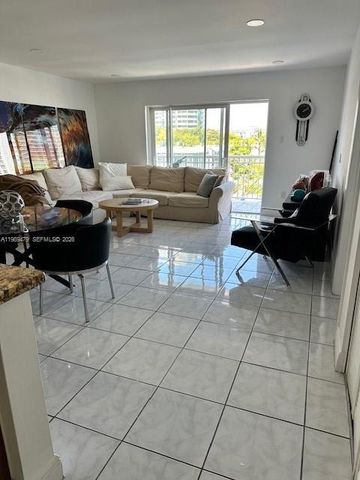 3601 NE 170th St 406, North Miami Beach, FL 33160