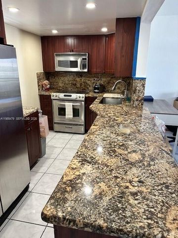 3601 NE 170th St 406, North Miami Beach, FL 33160