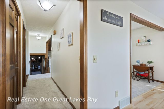 3614 Desert Drive, Saginaw Twp, MI 48603