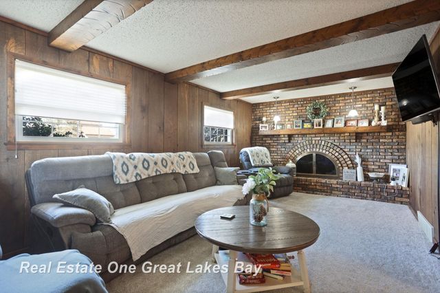 3614 Desert Drive, Saginaw Twp, MI 48603