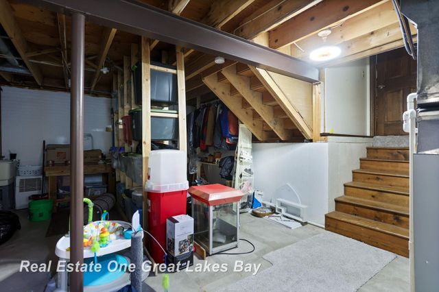 3614 Desert Drive, Saginaw Twp, MI 48603