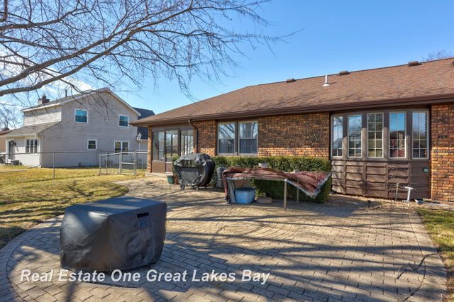 3614 Desert Drive, Saginaw Twp, MI 48603