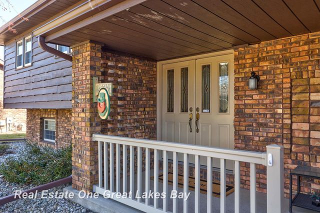 3614 Desert Drive, Saginaw Twp, MI 48603