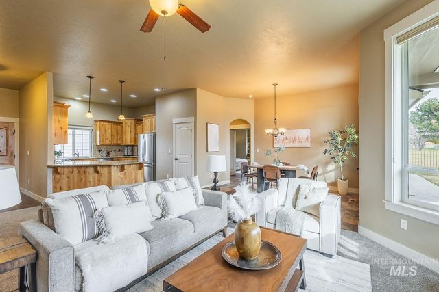 4330 S Lava Springs Lp, Nampa, ID 83686