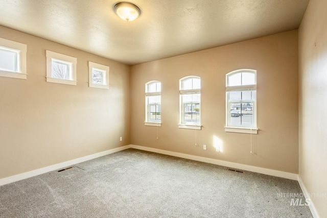 4330 S Lava Springs Lp, Nampa, ID 83686