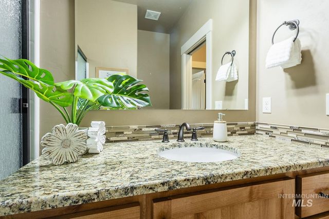 4330 S Lava Springs Lp, Nampa, ID 83686