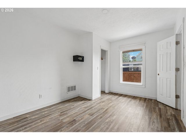 3804 Q St, Vancouver, WA 98663