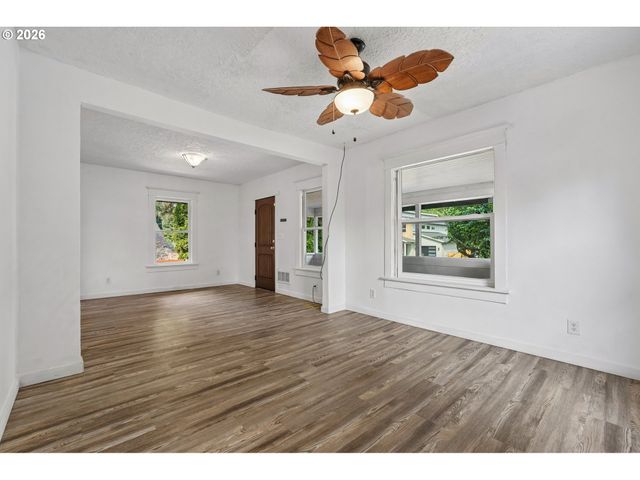 3804 Q St, Vancouver, WA 98663
