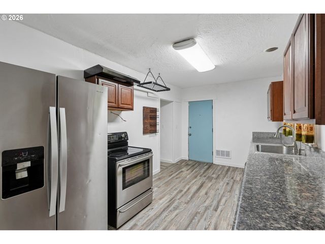 3804 Q St, Vancouver, WA 98663