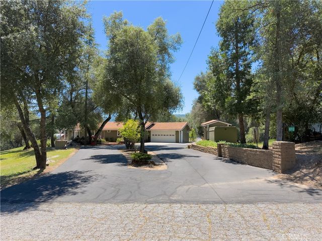 48910 Quail Drive, Oakhurst, CA 93644