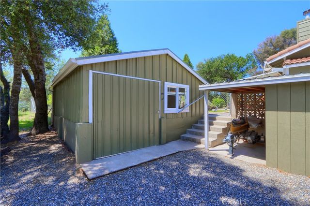 48910 Quail Drive, Oakhurst, CA 93644