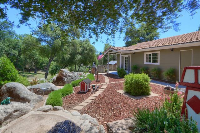 48910 Quail Drive, Oakhurst, CA 93644