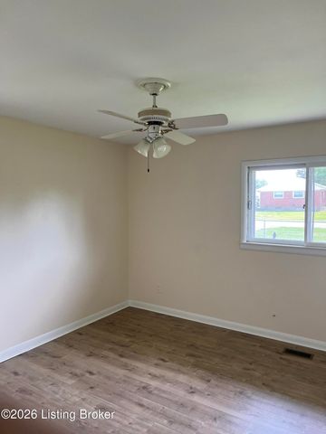 3014 Boaires Ln, Louisville, KY 40220