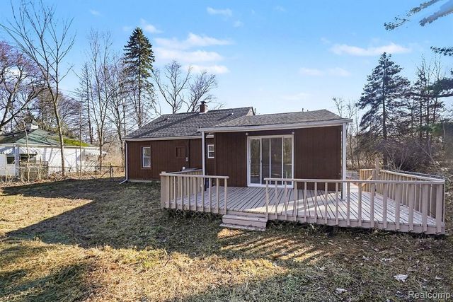 3401 N Center Road, Flint, MI 48506