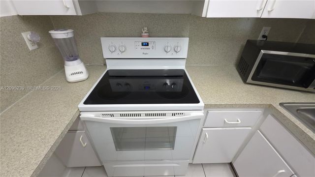 11800 SW 18th Street 205-4, Miami, FL 33175