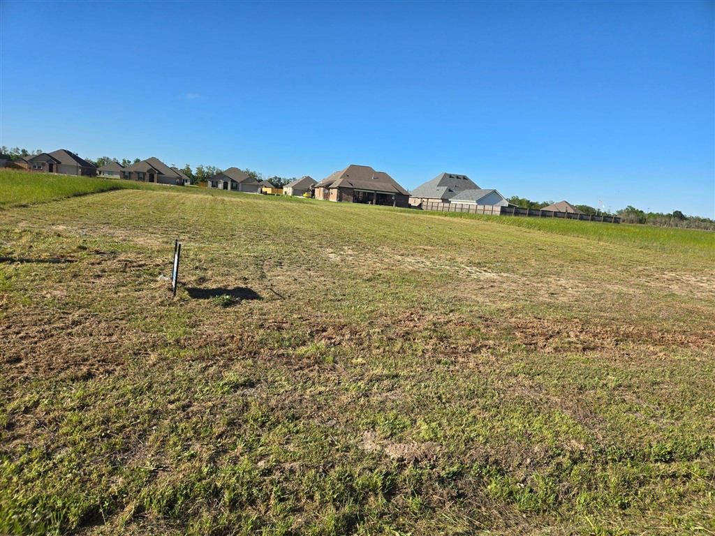 8100 Kinslee Lane, Iowa, LA 70647