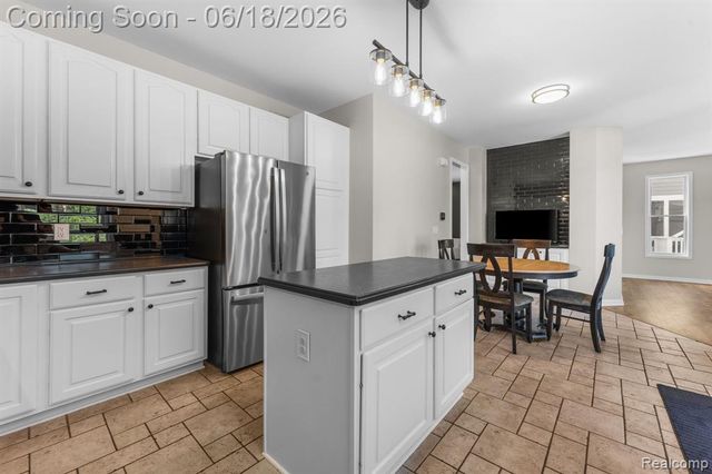 43126 Alcott Circle, Novi, MI 48377