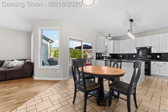 43126 Alcott Circle, Novi, MI 48377