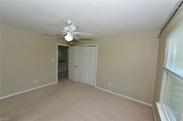 517 Whisper WALK, Chesapeake, VA 23322