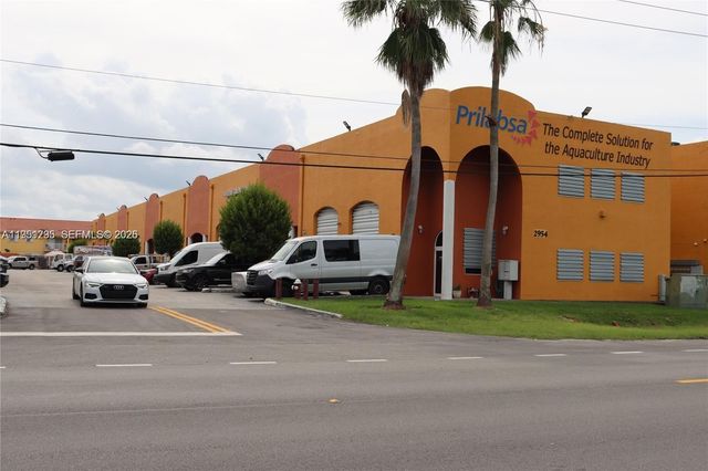 2970 W 84th St 6, Hialeah, FL 33018