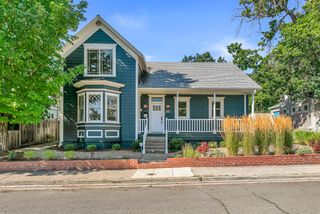 117 High Street, Ashland, OR 97520