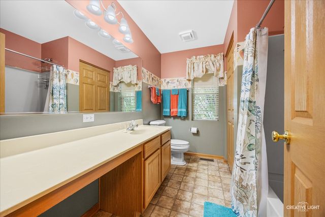 1608 Trails End Lane, Bolingbrook, IL 60490