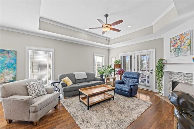 11576 S Waterford Drive, Olathe, KS 66061