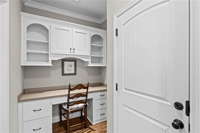 11576 S Waterford Drive, Olathe, KS 66061